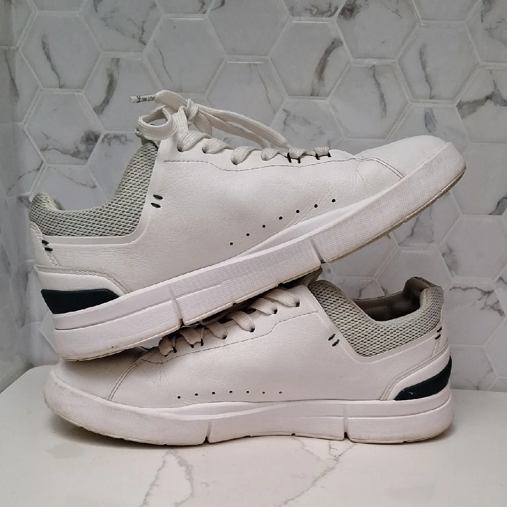 On Running The Roger Advantage White Leather Trainer Running Shoes Womens Size 7 - Picture 10 of 15